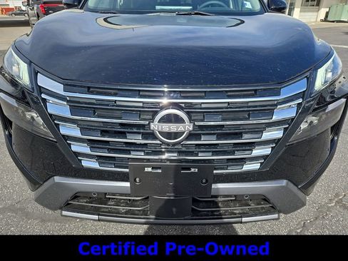 Used 2024 Nissan Rogue SL w/ SL Premium Package image 34