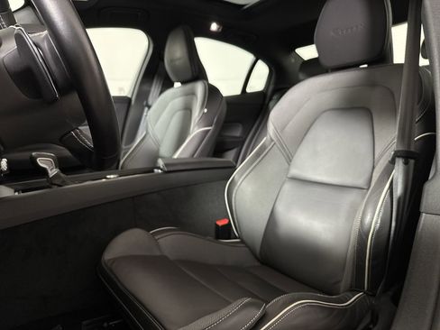 Used 2019 Volvo S60 T6 R-Design image 25