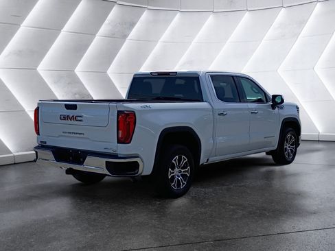 Used 2025 GMC Sierra 1500 SLT AWD/4WD image 6