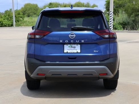 Used 2022 Nissan Rogue SV w/ SV Premium Package FWD image 7