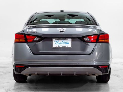 Used 2022 Nissan Altima 2.5 SV FWD image 27