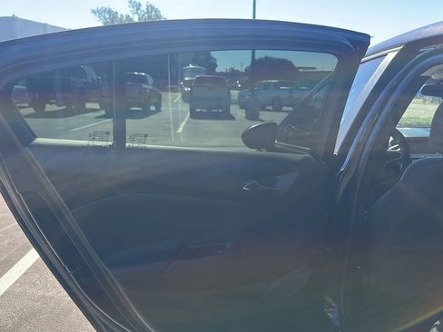 Used 2017 Chevrolet Cruze LS image 18