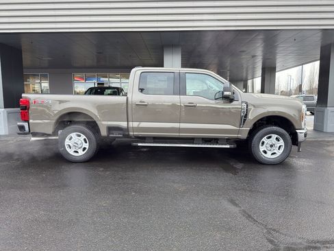New 2026 Ford F250 XLT image 3