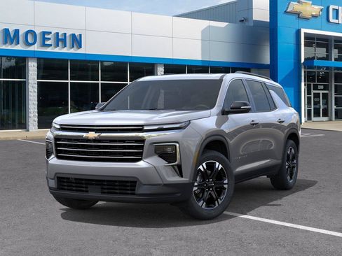 New 2027 Chevrolet Traverse LT w/ Sun and Wheel Package AWD/4WD image 6