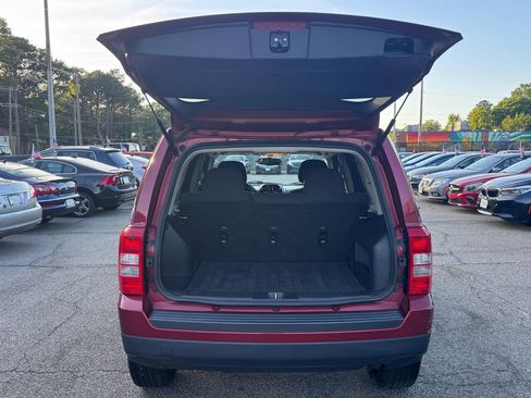 Used 2016 Jeep Patriot Sport w/ Power Value Group FWD image 17
