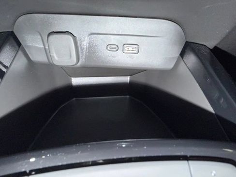 Used 2025 Chevrolet Trax ACTIV w/ Driver Confidence Package FWD image 40