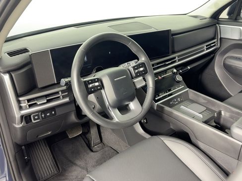Used 2025 Hyundai Santa Fe SEL image 4