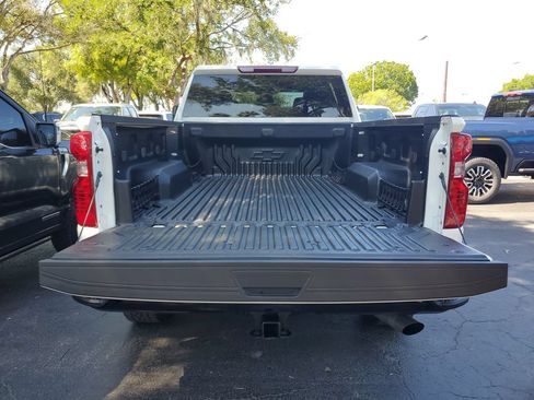 Used 2025 Chevrolet Silverado 2500 Custom w/ Custom Convenience Package AWD/4WD image 9