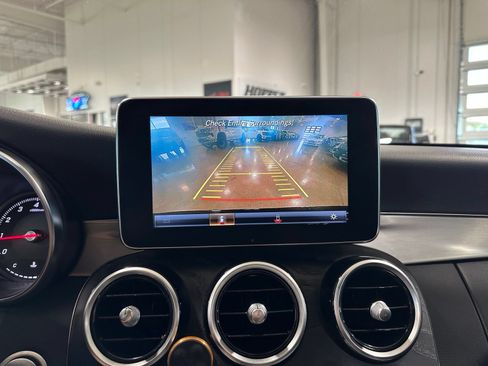 Used 2018 Mercedes-Benz C 300 Sedan image 27