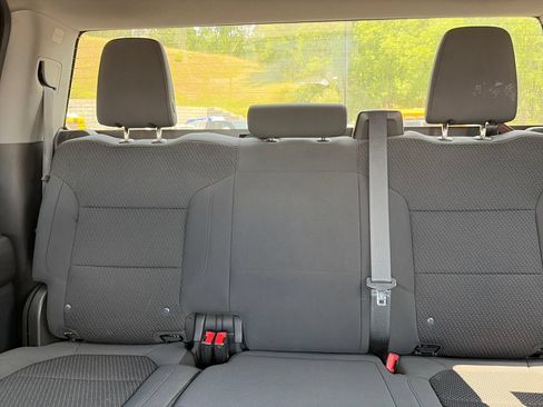 Used 2021 Chevrolet Silverado 2500 Custom w/ Custom Convenience Package AWD/4WD image 31