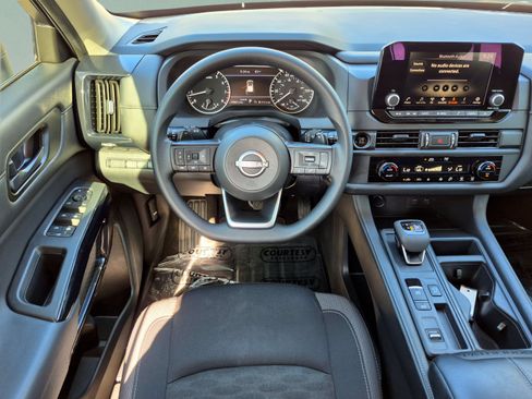 Certified 2025 Nissan Pathfinder S FWD image 13
