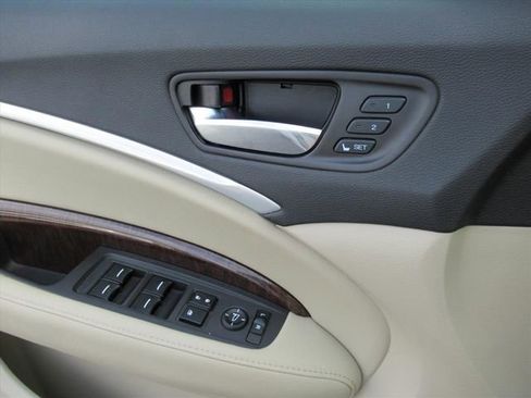 Used 2020 Acura MDX FWD image 21