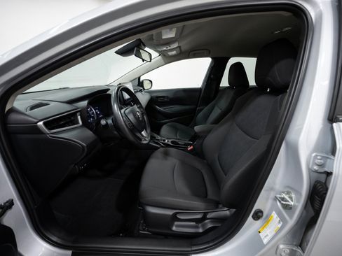 Used 2022 Toyota Corolla LE FWD image 14