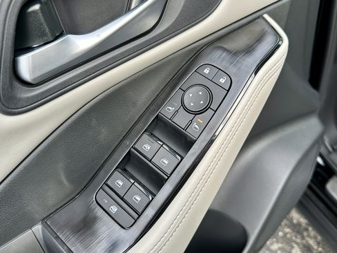 New 2026 Nissan Rogue SV AWD/4WD image 23