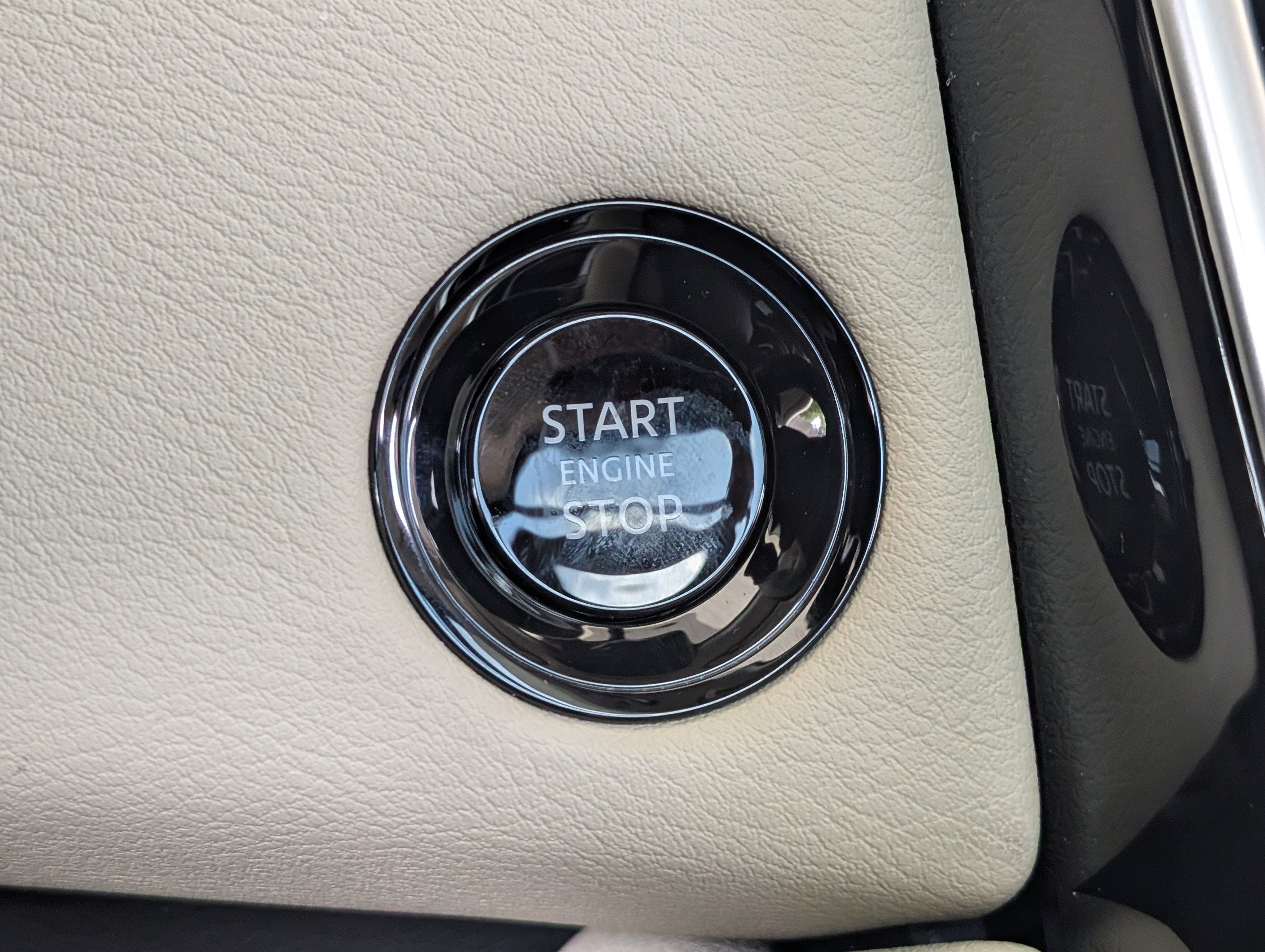 Used 2026 Nissan Armada Platinum RWD image 36