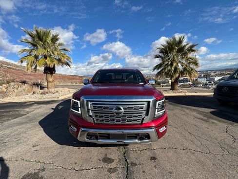 Used 2022 Nissan Titan Platinum Reserve w/ Moonroof Package image 8