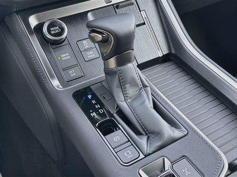 New 2026 Lexus GX 550 w/ Cold Area Package AWD/4WD image 30