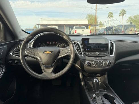 Used 2019 Chevrolet Malibu LT image 20
