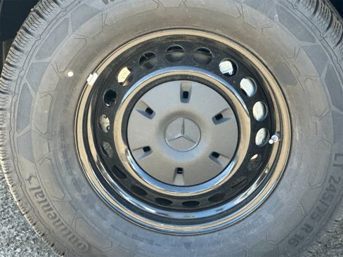 New 2025 Mercedes-Benz Sprinter 2500 image 32