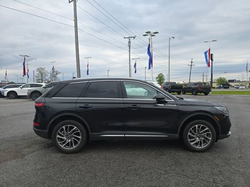 Used 2022 Lincoln Corsair AWD w/ Equipment Group 101A image 3