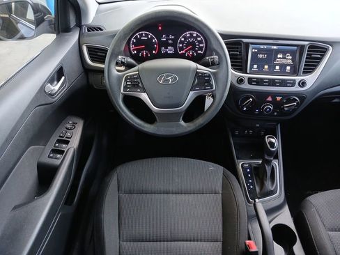 Used 2020 Hyundai Accent SEL image 12