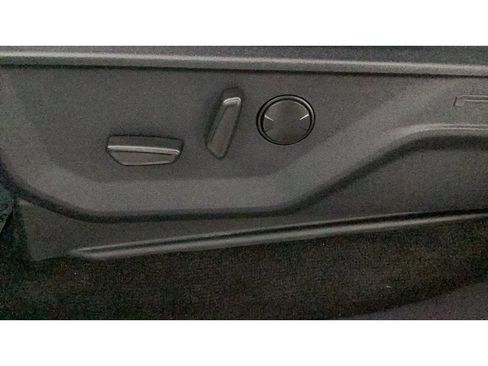 Used 2022 Ford F150 XLT w/ Equipment Group 302A High image 16