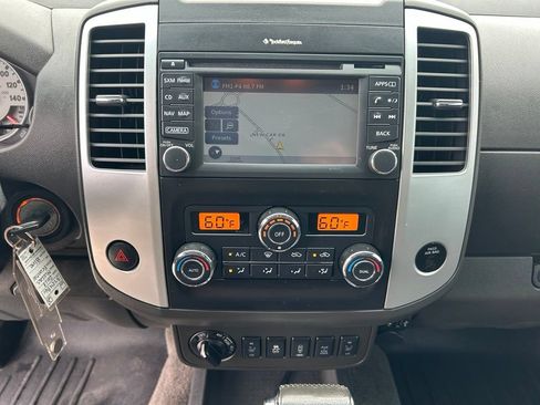 Used 2018 Nissan Frontier PRO-4X AWD/4WD image 19