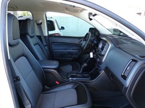 Used 2021 Chevrolet Colorado Z71 w/ Safety Package AWD/4WD image 30