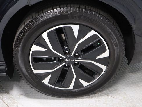 Used 2022 Kia EV6 Wind image 20