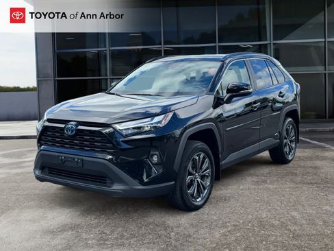 Used 2024 Toyota RAV4 XLE Premium w/ Weather Package AWD/4WD image 9