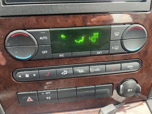 Used 2005 Ford Five Hundred Limited image 26