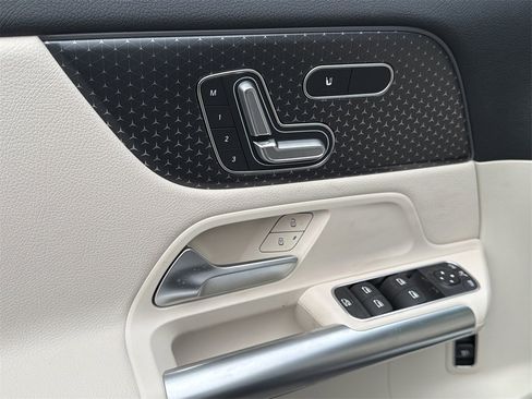 New 2026 Mercedes-Benz GLA 250 4MATIC image 24