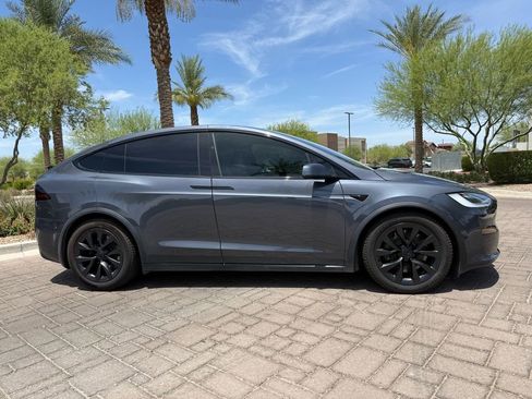 Used 2022 Tesla Model X AWD/4WD image 3