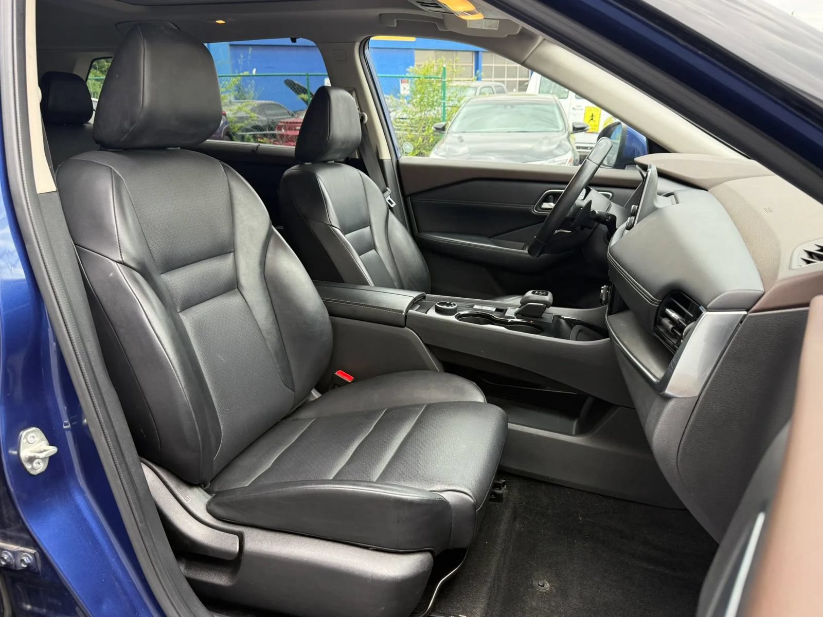 Used 2021 Nissan Rogue SV w/ Premium Package AWD/4WD image 20