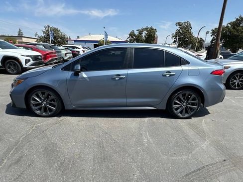 Used 2021 Toyota Corolla SE w/ SE Premium Package FWD image 2