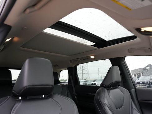Certified 2026 INFINITI QX60 Luxe w/ Cargo Package FWD image 24