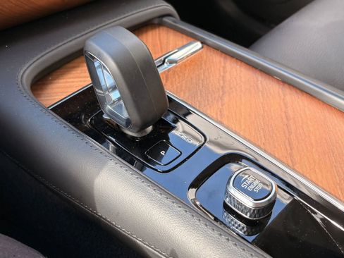 Certified 2023 Volvo XC90 B6 Plus w/ Protection Package Premier image 19