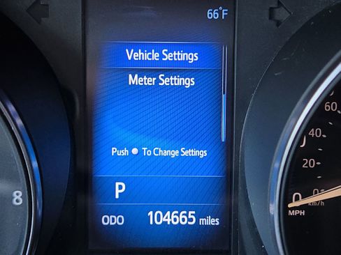 Used 2018 Toyota C-HR XLE image 23