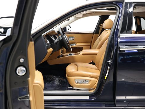 Used 2016 Rolls-Royce Ghost image 14