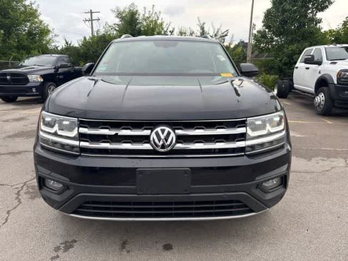 Used 2019 Volkswagen Atlas SE w/ Towing Package AWD/4WD image 2