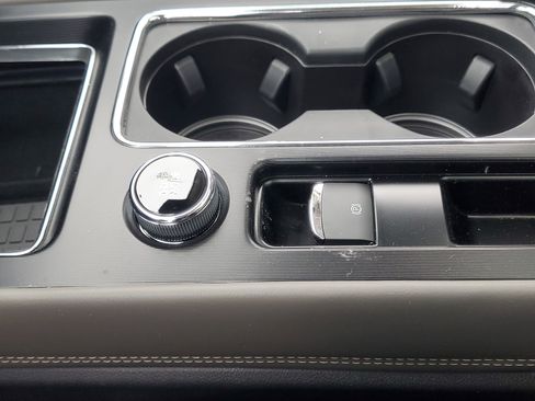 New 2026 Lincoln Corsair Premiere image 24