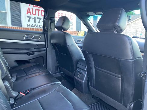 Used 2016 Ford Explorer XLT w/ Equipment Group 202A AWD/4WD image 25