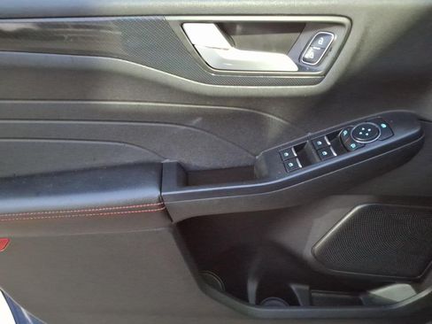 Used 2023 Ford Escape ST-Line Select w/ Tech Pack #1 AWD/4WD image 7