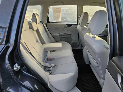 Used 2011 Subaru Forester 2.5X w/ Alloy Wheel Value Pkg image 12