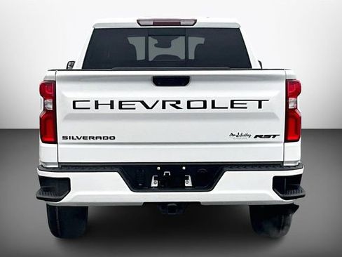 Used 2023 Chevrolet Silverado 1500 RST w/ Convenience Package II image 4