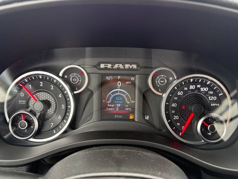 New 2026 RAM 1500 Express AWD/4WD image 32