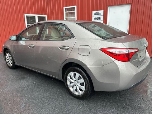 Used 2015 Toyota Corolla LE FWD image 4