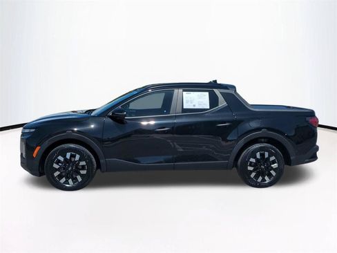 Used 2025 Hyundai Santa Cruz SEL FWD image 8