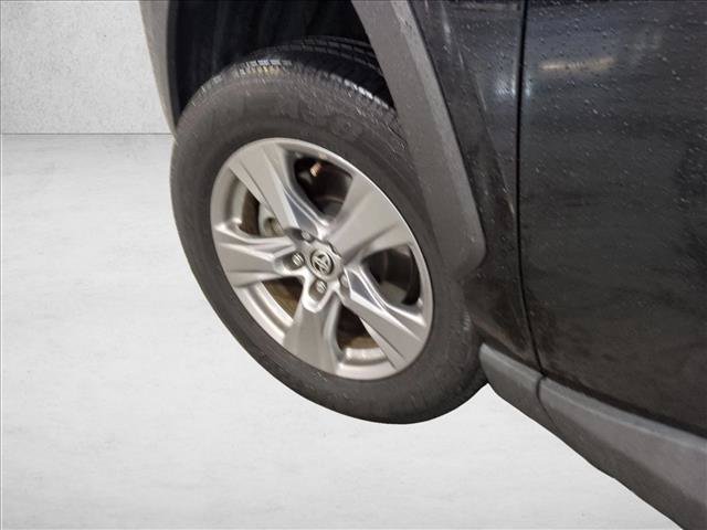 Used 2023 Toyota RAV4 LE AWD/4WD image 10