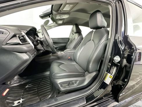 Used 2023 Toyota Camry SE FWD image 16